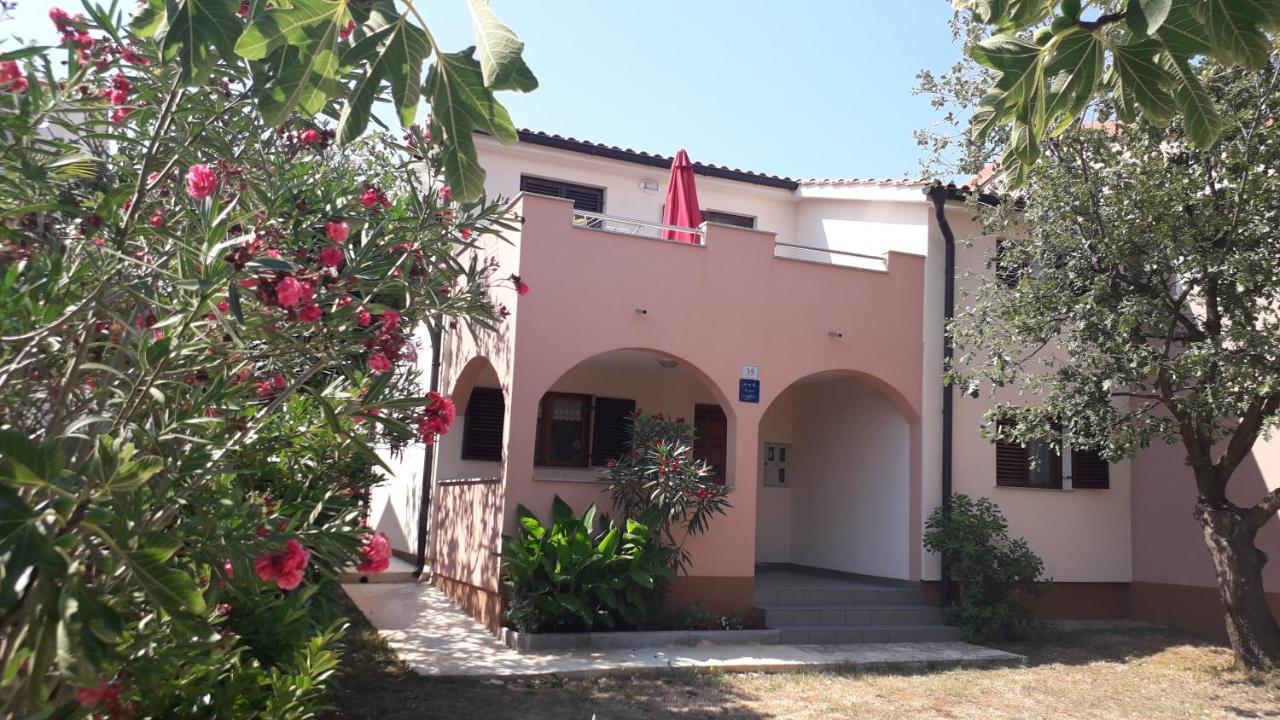 Ližnjan Apartmani Mia מראה חיצוני תמונה