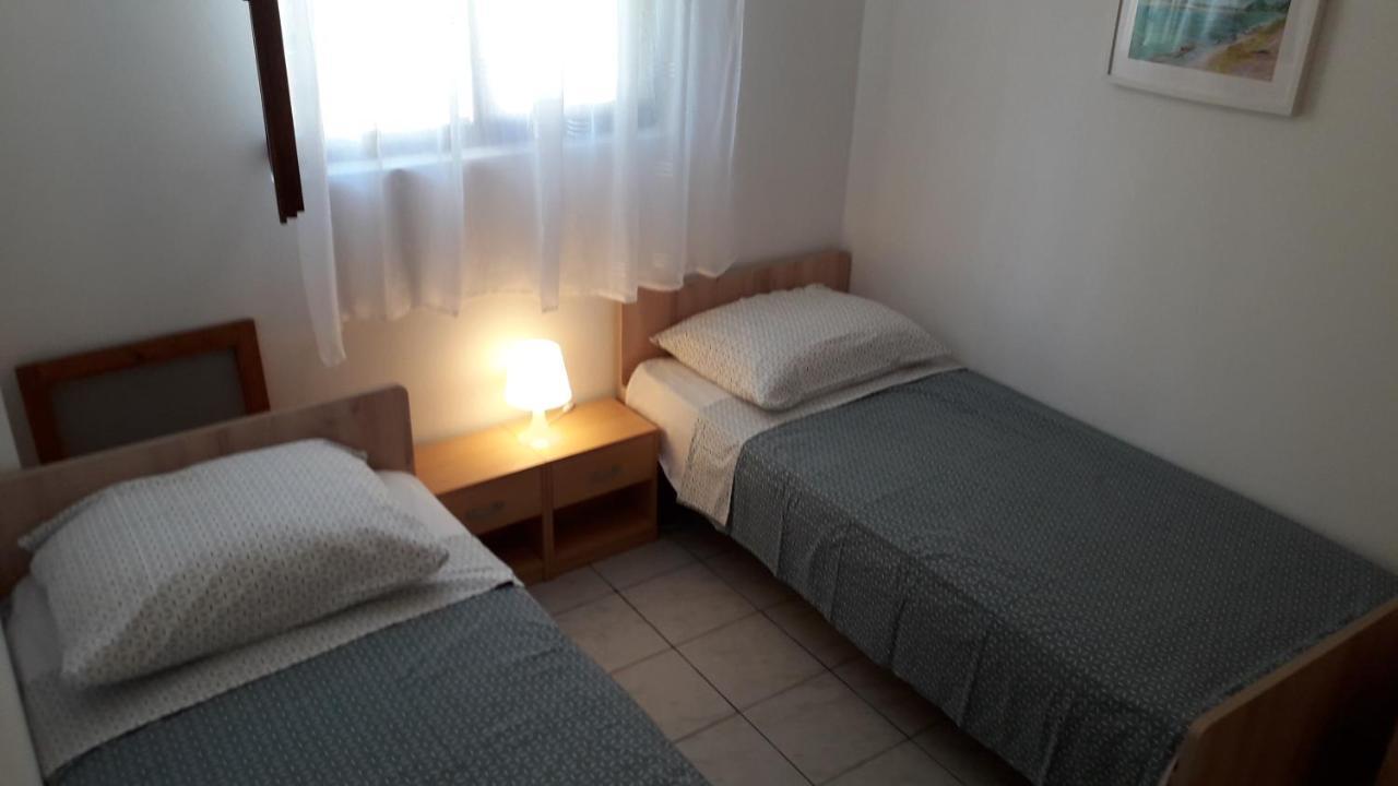 Ližnjan Apartmani Mia מראה חיצוני תמונה