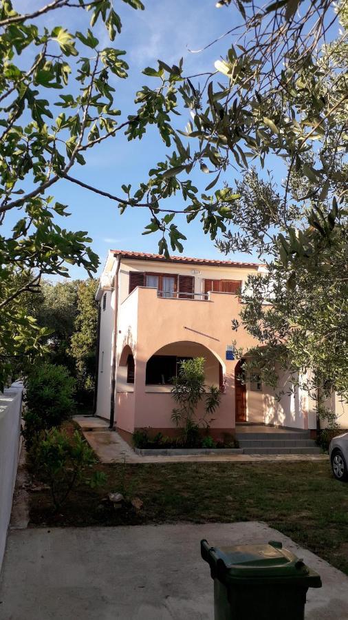 Ližnjan Apartmani Mia מראה חיצוני תמונה