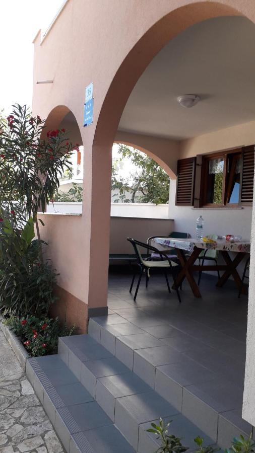 Ližnjan Apartmani Mia מראה חיצוני תמונה