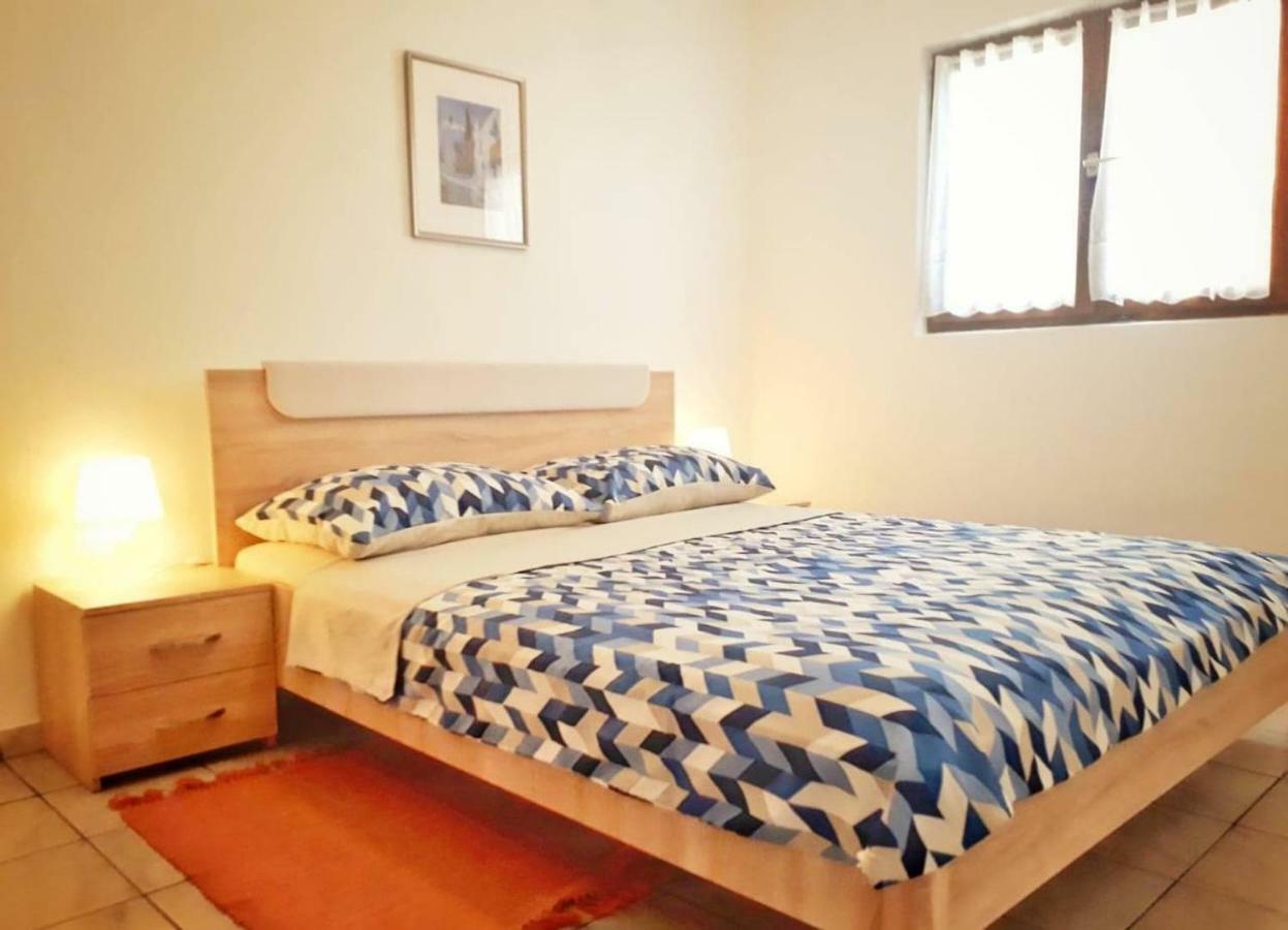 Ližnjan Apartmani Mia מראה חיצוני תמונה