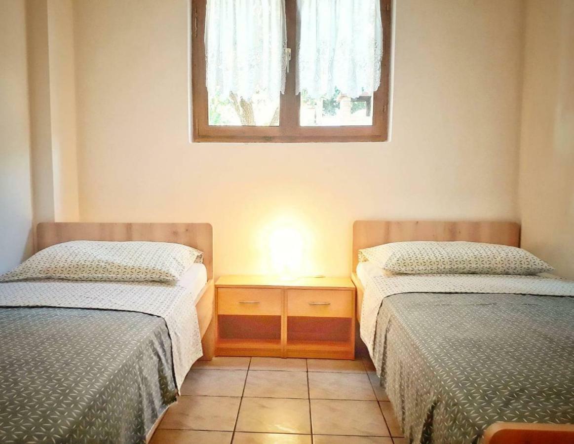 Ližnjan Apartmani Mia מראה חיצוני תמונה