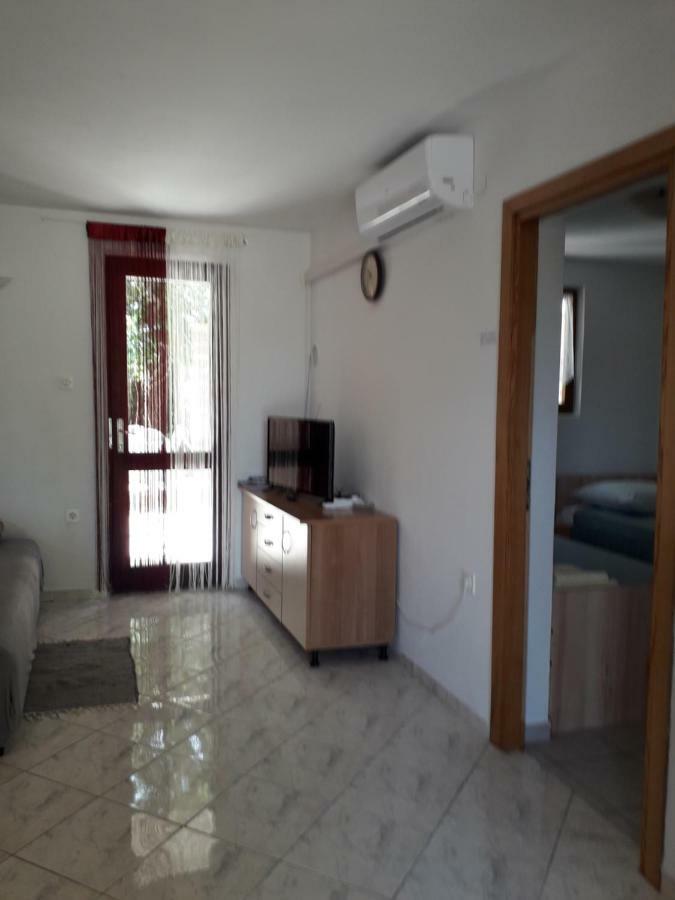 Ližnjan Apartmani Mia מראה חיצוני תמונה